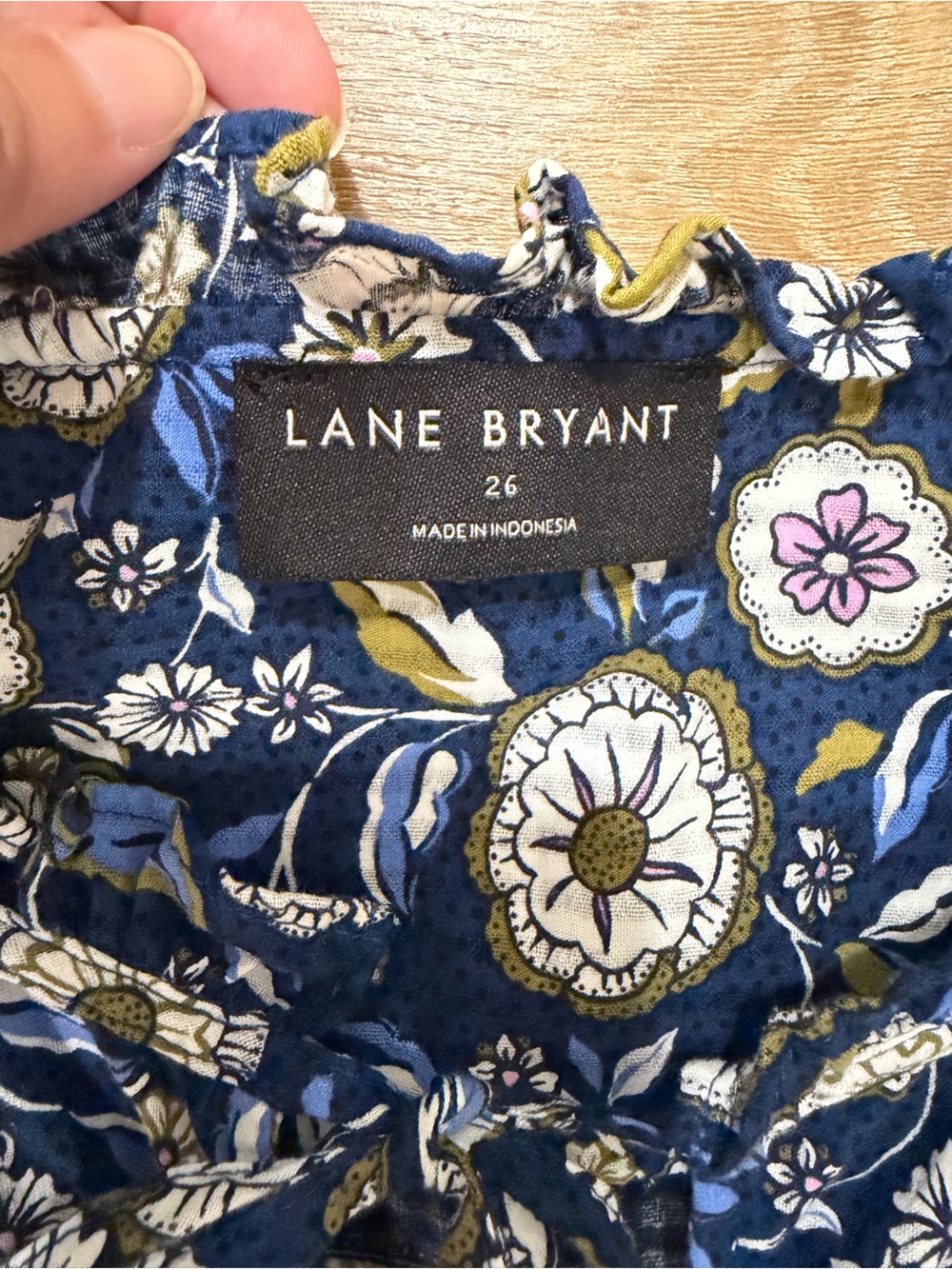 LANE BRYANT Short Sleeve Double Tie Top EUC - Picture 4 of 5